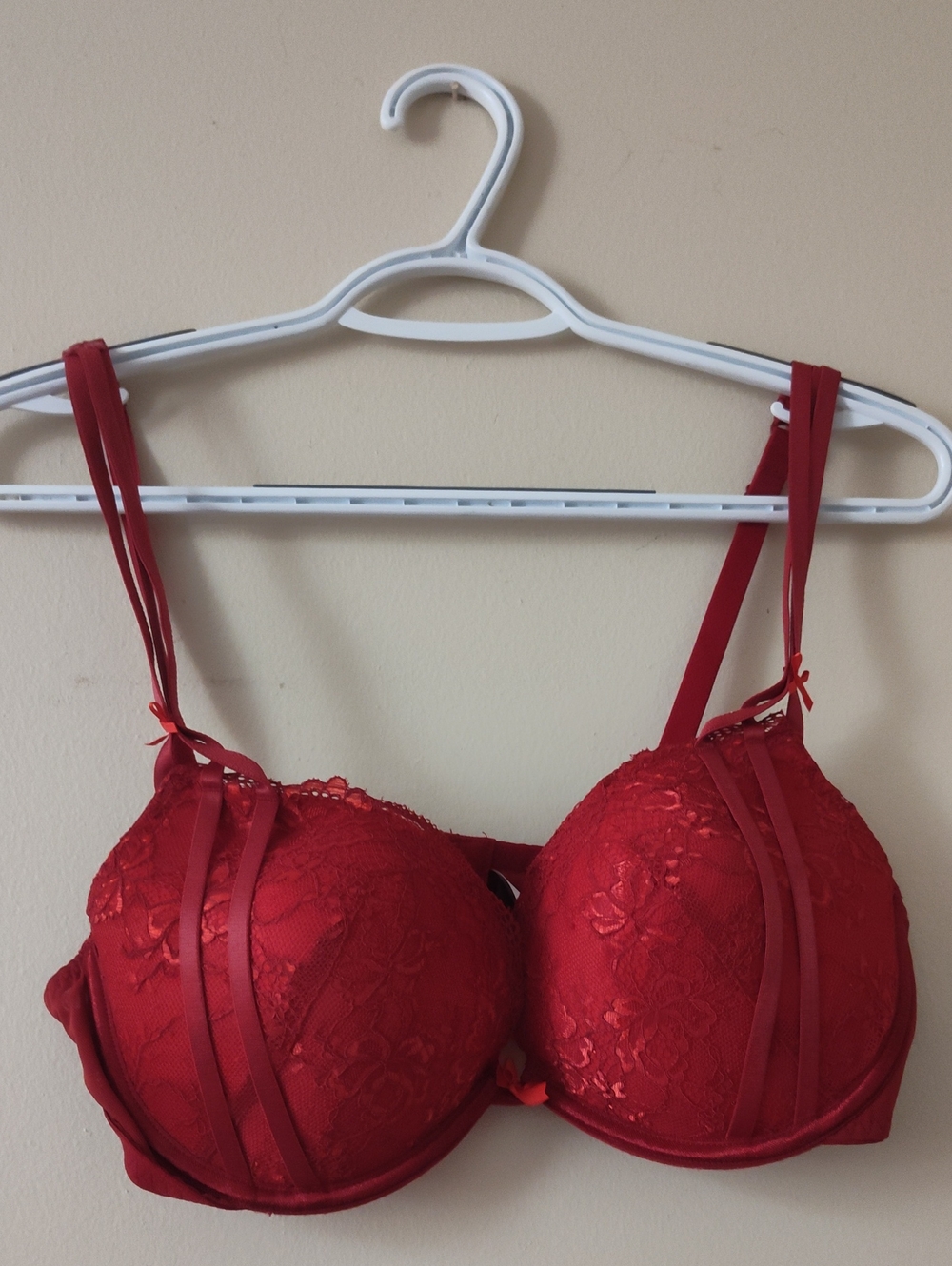 5/$25 SALE Adore Me Red Lace Push-Up Size 36C Bra with Ribbon Accents